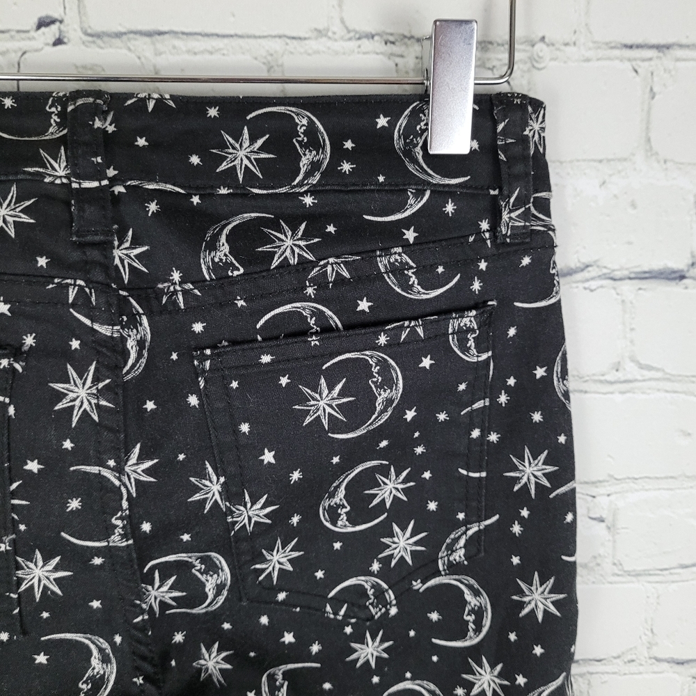 BLACKHEART | Stingerette moon & stars skinny jeans